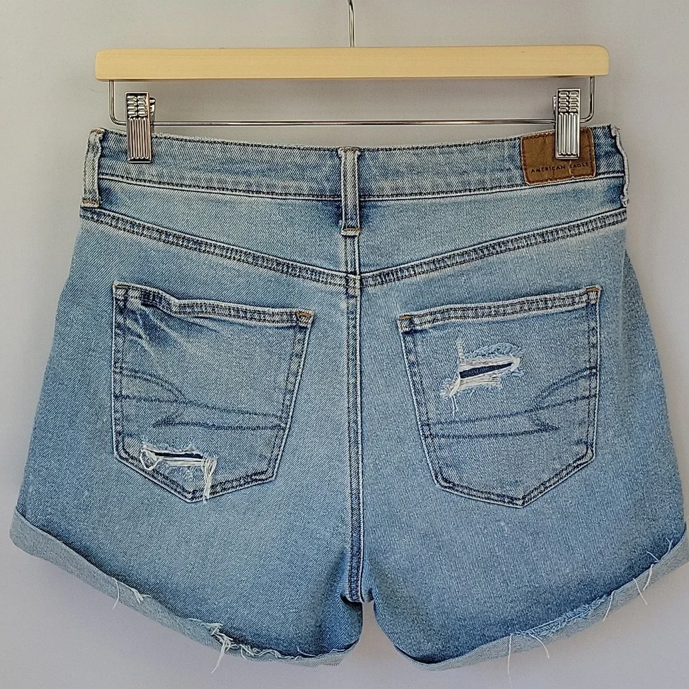 American Eagle Outfitters mom shorts
